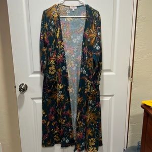 Medium LuLaRoe Sarah